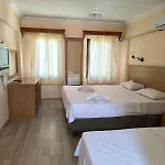 The Mood Hotel 3*